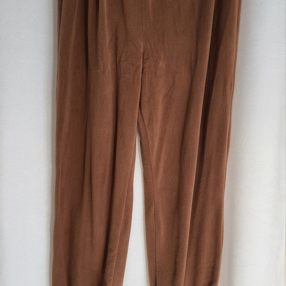 Crop Top with Sweat Pants 2-Piece Set - Picture 6 of 7